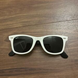 Ray-Ban Wayfarer White Sunglasses